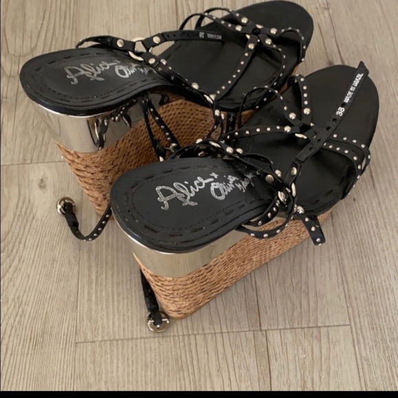 Alice + Olivia black wedges 🌟SOLD🌟 - Picture 2 of 4